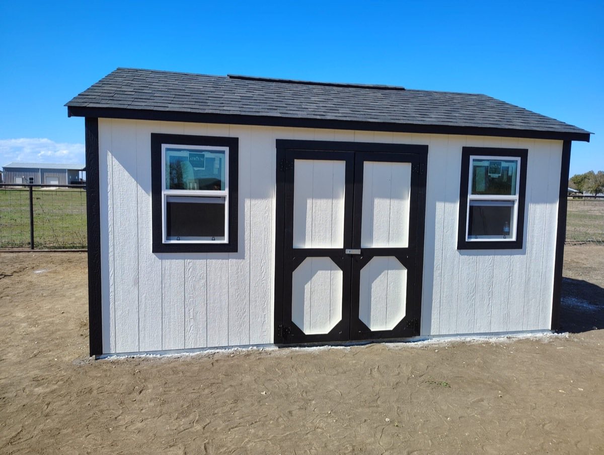 Small shed with black trim